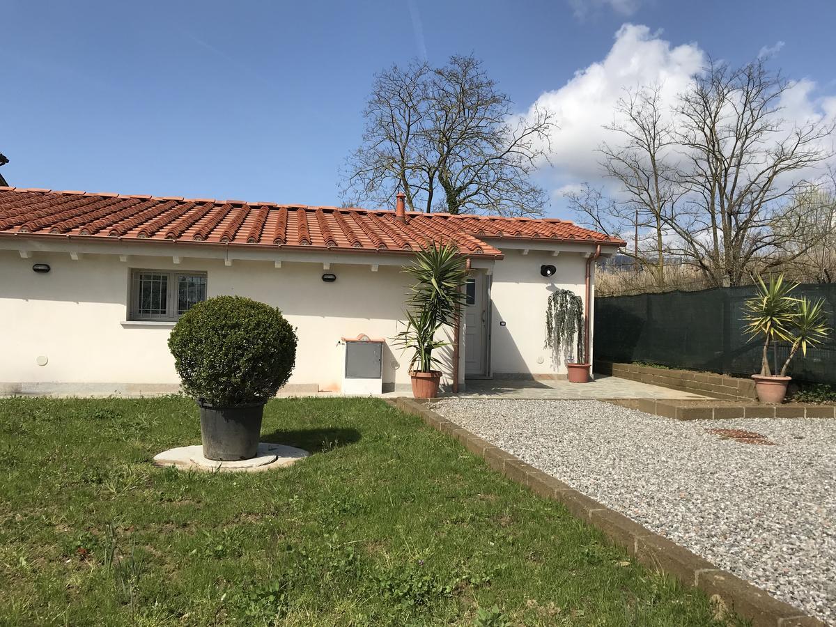 La Camelia Villa Massa e Cozzile Exteriör bild