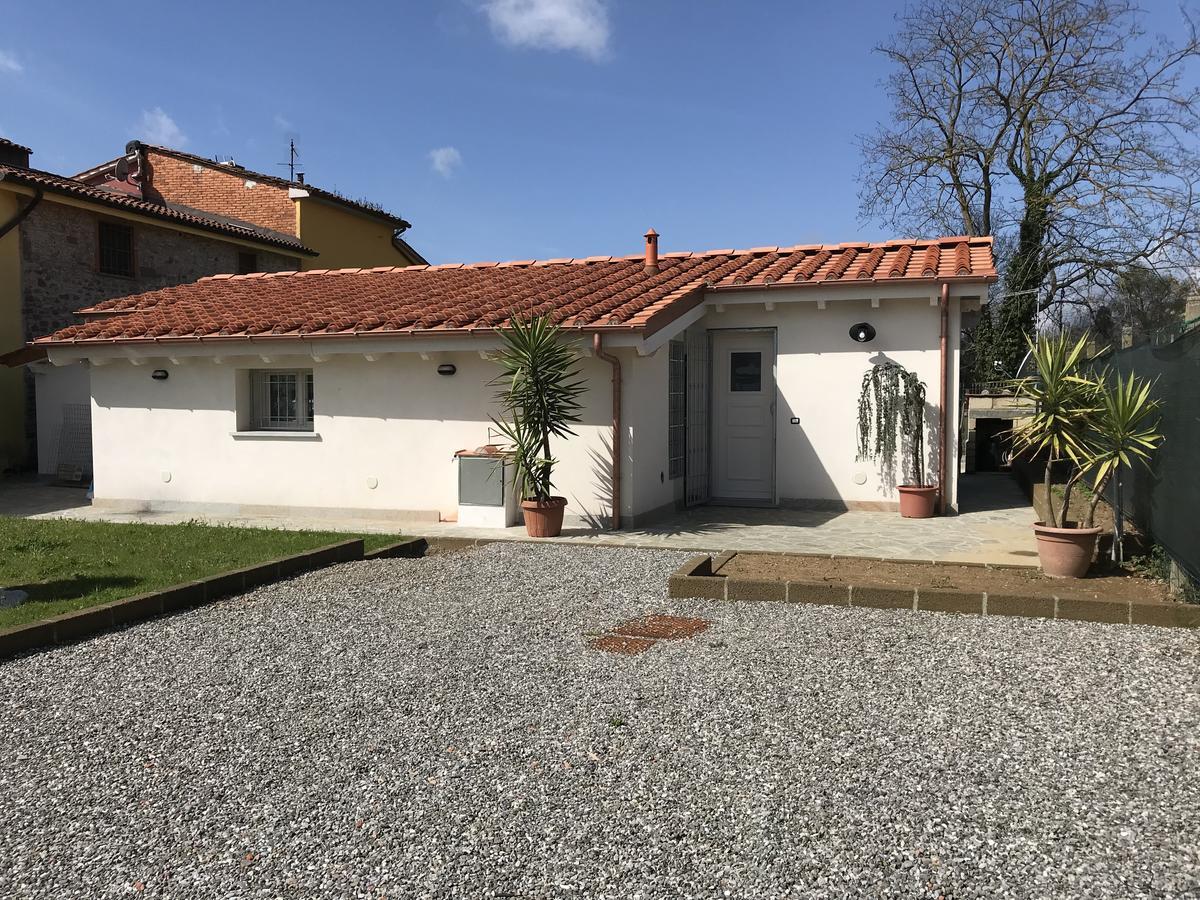 La Camelia Villa Massa e Cozzile Exteriör bild